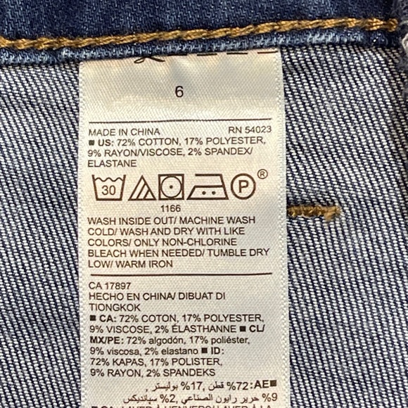 Old Navy ROCKSTAR MATERNITY SIZE 6 Dark Blue DISTRESSED Women's Skinny Jeans - Picture 7 of 8